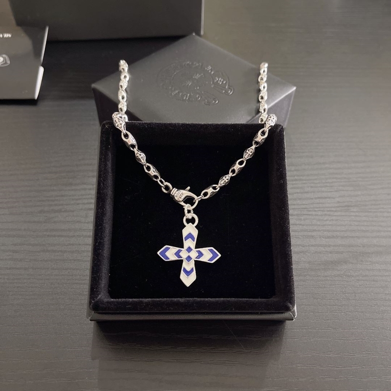 Ch**me He**ts necklaces
